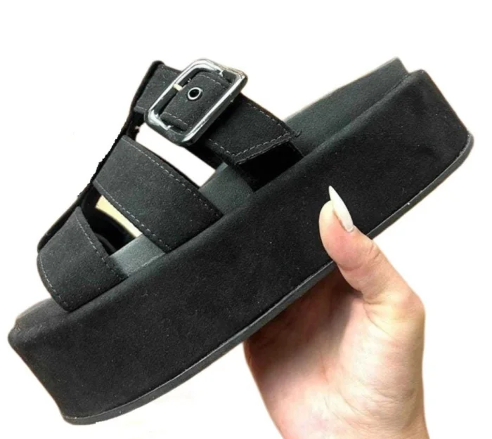 Tamanco flat anabela preto com fivela