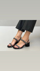 sandália preta tiras strass salto bloco