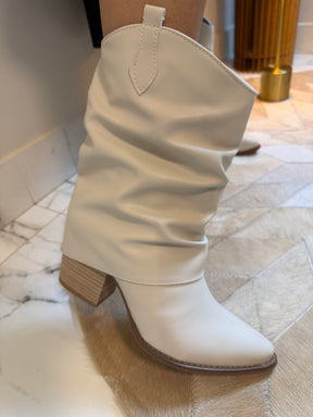 Bota Feminina Capa - Off-white