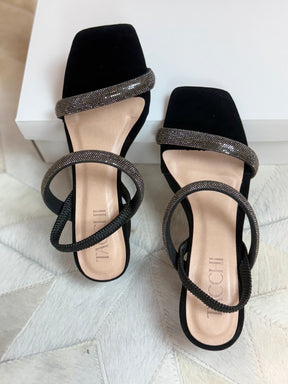 sandália preta tiras strass salto bloco