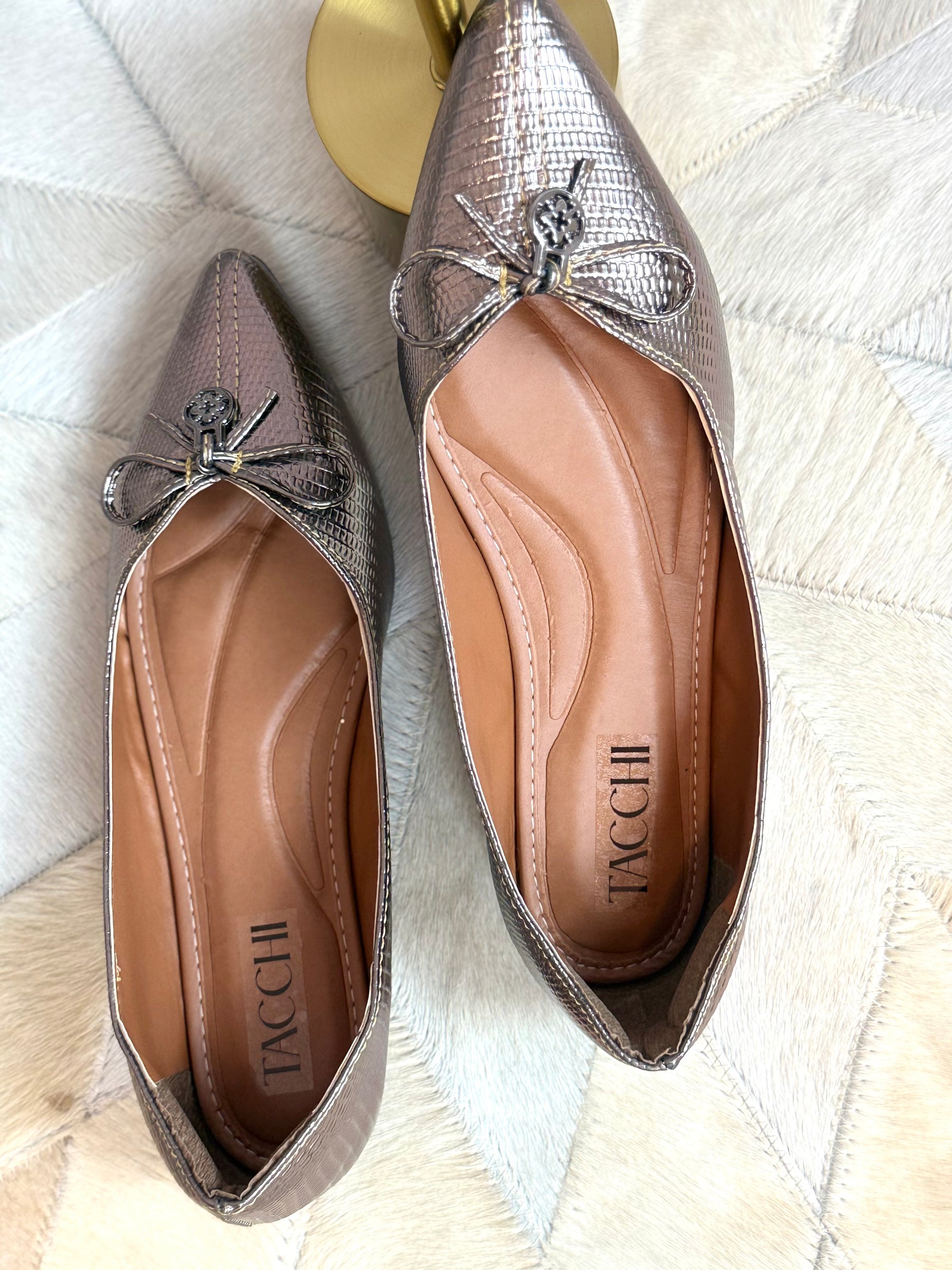 SAPATILHA BRONZE METALIZADA / BICO FINO