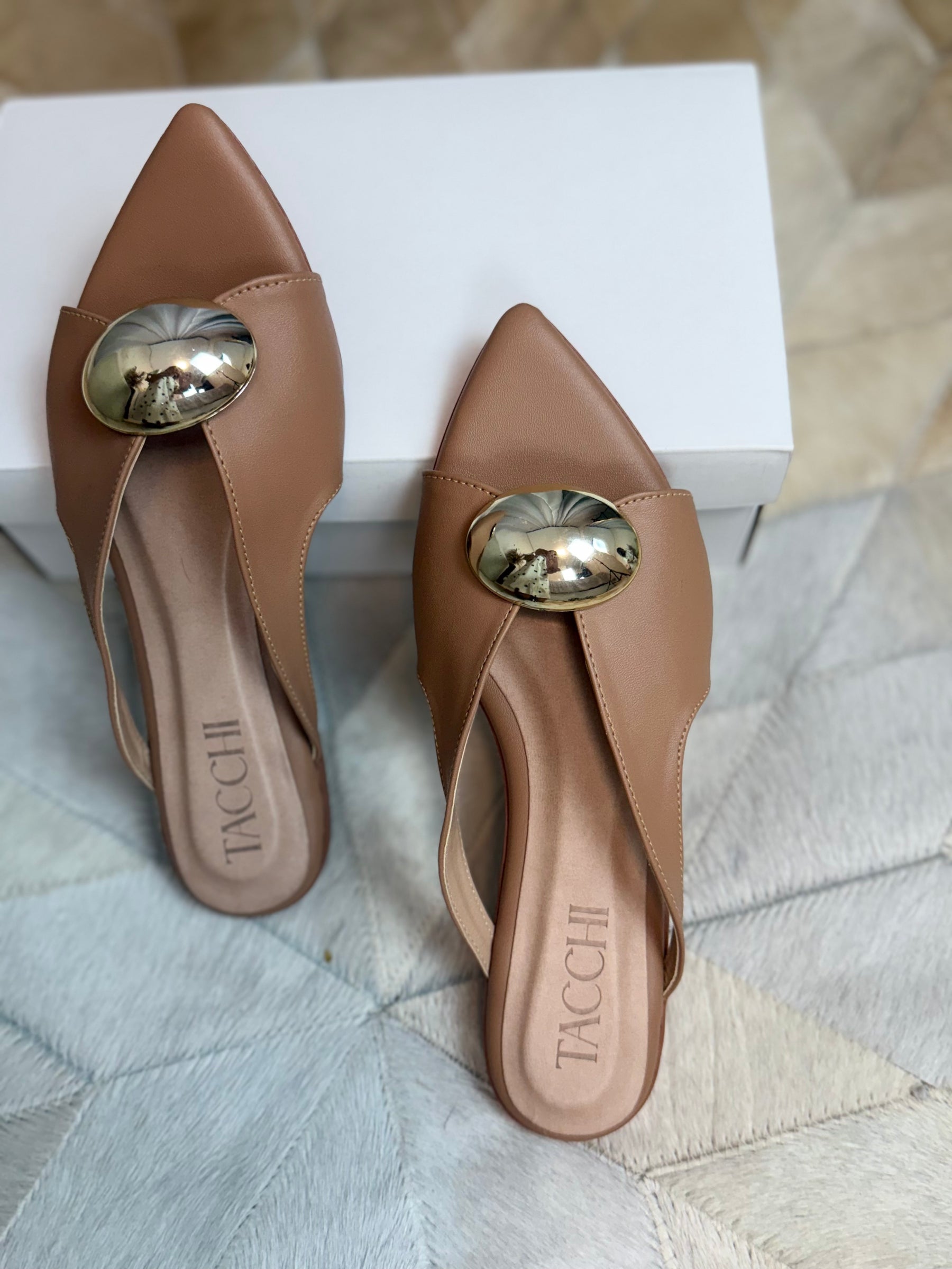 Rasteira bico folha blush